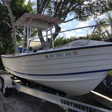 Chris Craft Center Console Skiff